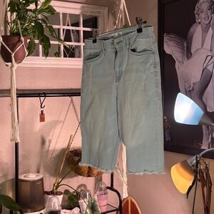 YMI Jeans USA Light Wash Frayed Hem Bermuda Shorts Women Size 7 28